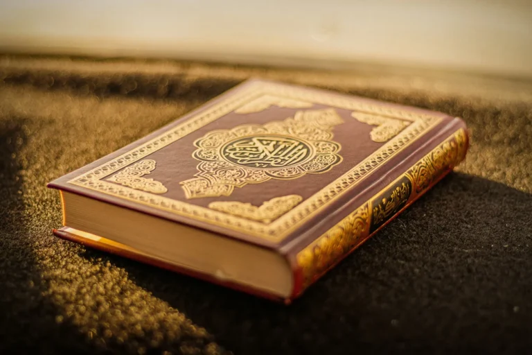 پاکستان کی تاج کمپنی کے قرآن مجید انڈیا میں کیسے مقبول ہو رہے؟