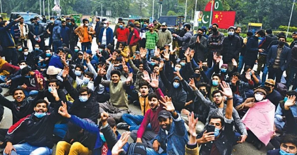 پاکستان میں طلباء تحریک کا اعلان، تحریک انصاف کے سٹوڈنٹس کی متحرک حکمتِ عملی