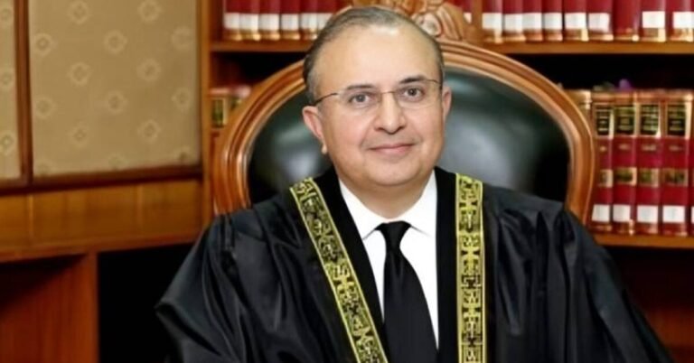 جسٹس منصور علی شاہ کو چھٹی نہ مل  سکی