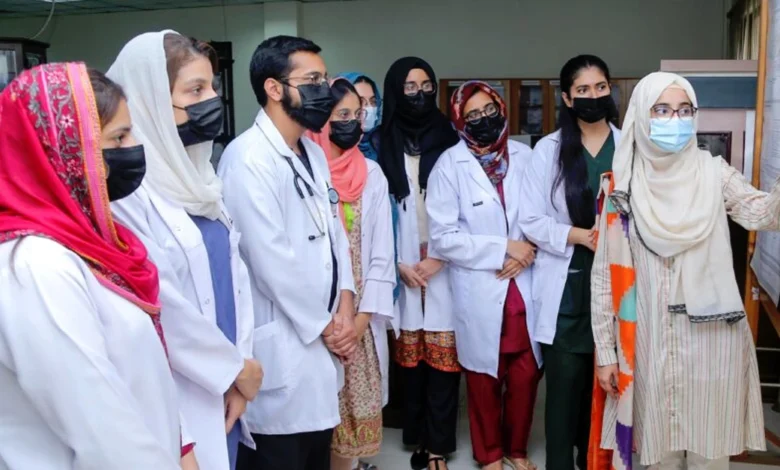 پرائیوٹ میڈیکل کالجز