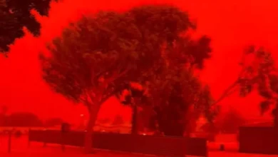 خونی رنگ کا آسمان