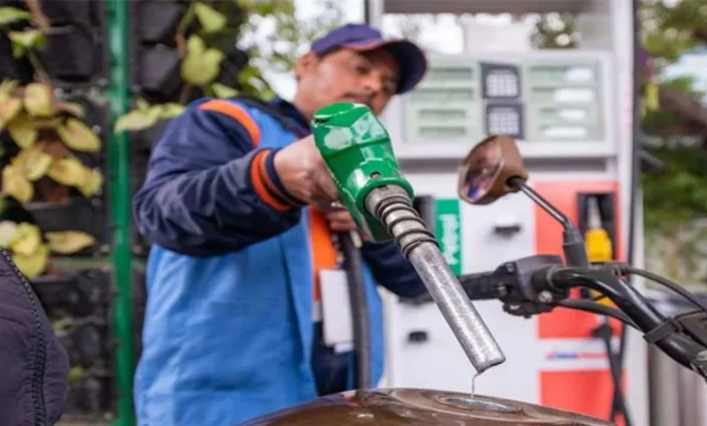 پیٹرول کی قیمتوں میں اضافے