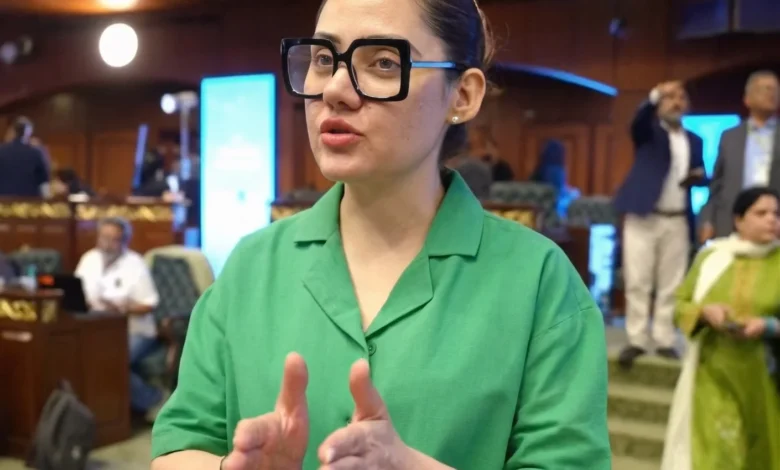 غریدہ فاروقی