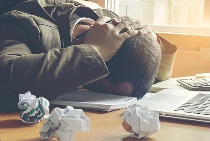 گولڈن ہینڈ شیک پالیسی