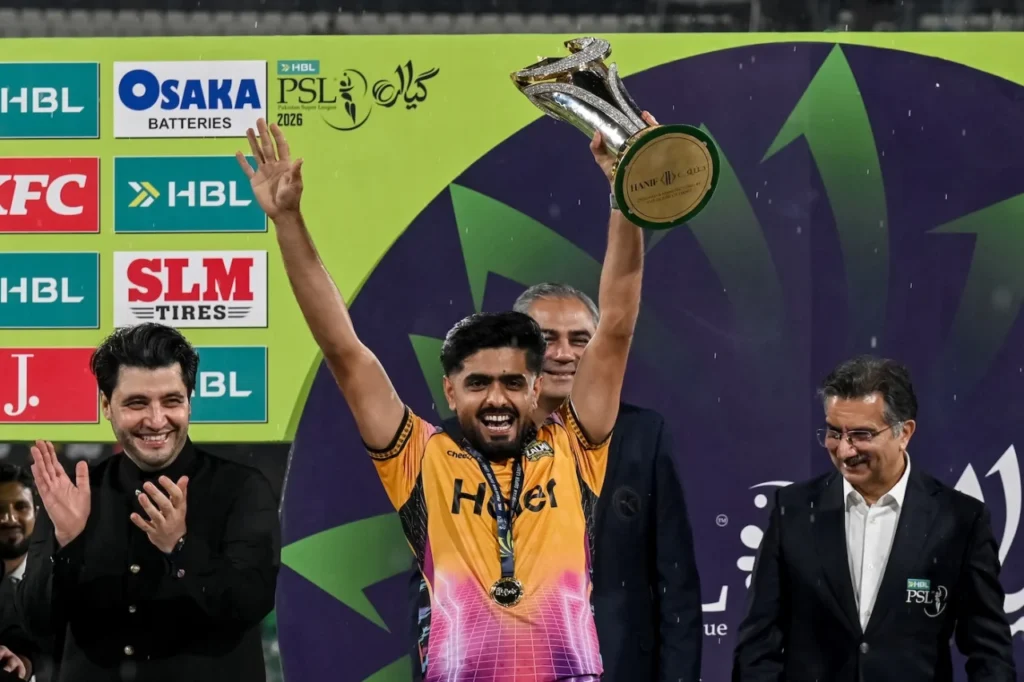 بابر اعظم پی ایس ایل سیزن 11 کے  ٹیم آف دی ٹورنامنٹ کے کپتان