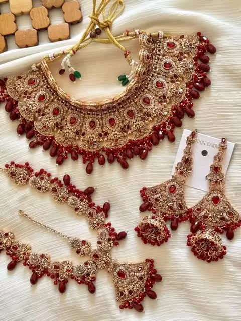 دلہن کو ملنے والے زیورات کس کی ملکیت ہیں؟ سپریم کورٹ کا بڑا فیصلہ