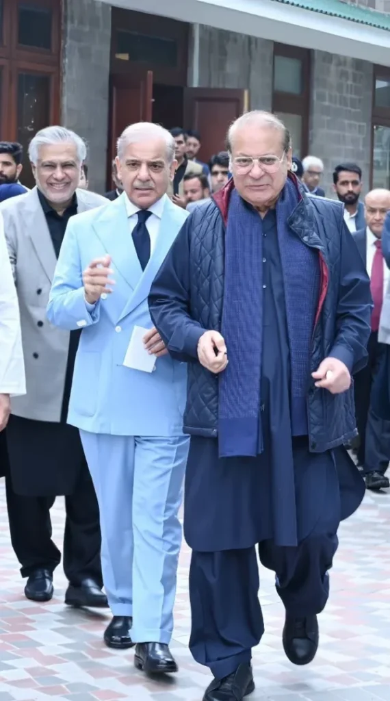 آزاد کشمیر اور گلگت بلتستان: دو حساس خطے دو نئی حکومتیں